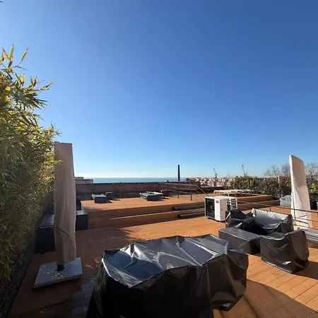 800q Luxury Penthouse & Panoramic Terrace *