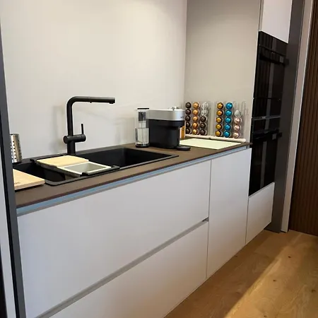 800q Luxury Penthouse & Panoramic Terrace Apartment *
