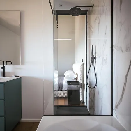 800q Luxury Penthouse & Panoramic Terrace *
