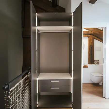 800q Luxury Penthouse & Panoramic Terrace